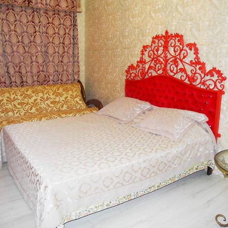 Goldstar Appartement Lviv Buitenkant foto